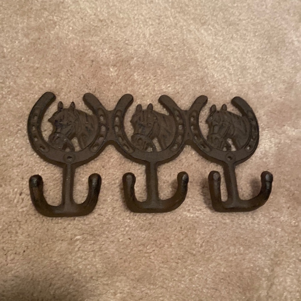 Horse wall hangers